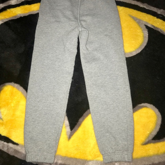 🚫SOLD🚫GUCCI SWEATPANTS SZ 5 - Picture 5 of 8